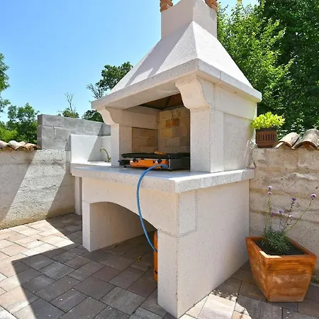 Ferienhaus Mit Privatpool Fuer 6 Personen Ca 130 Qm In Kosinozici, Porec, Istrien Istrische Riviera Poreč